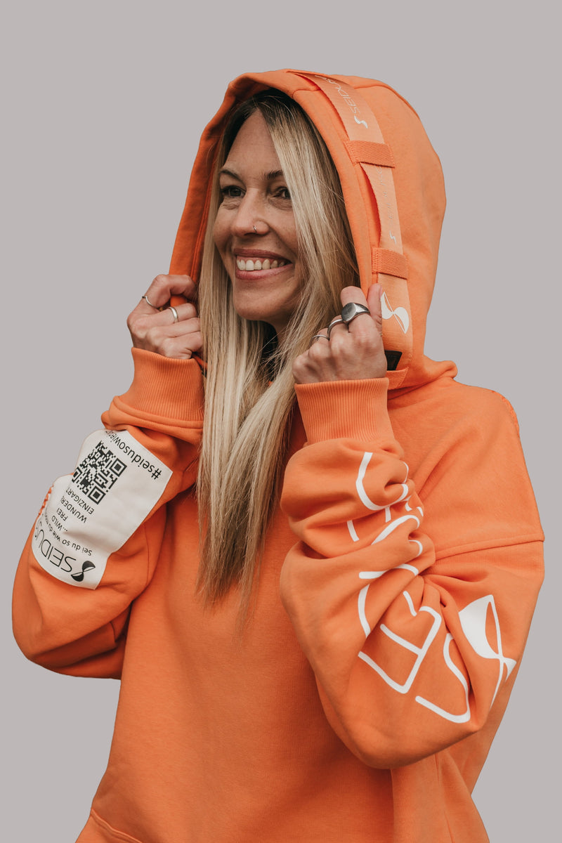hoodie_orange_kapuze