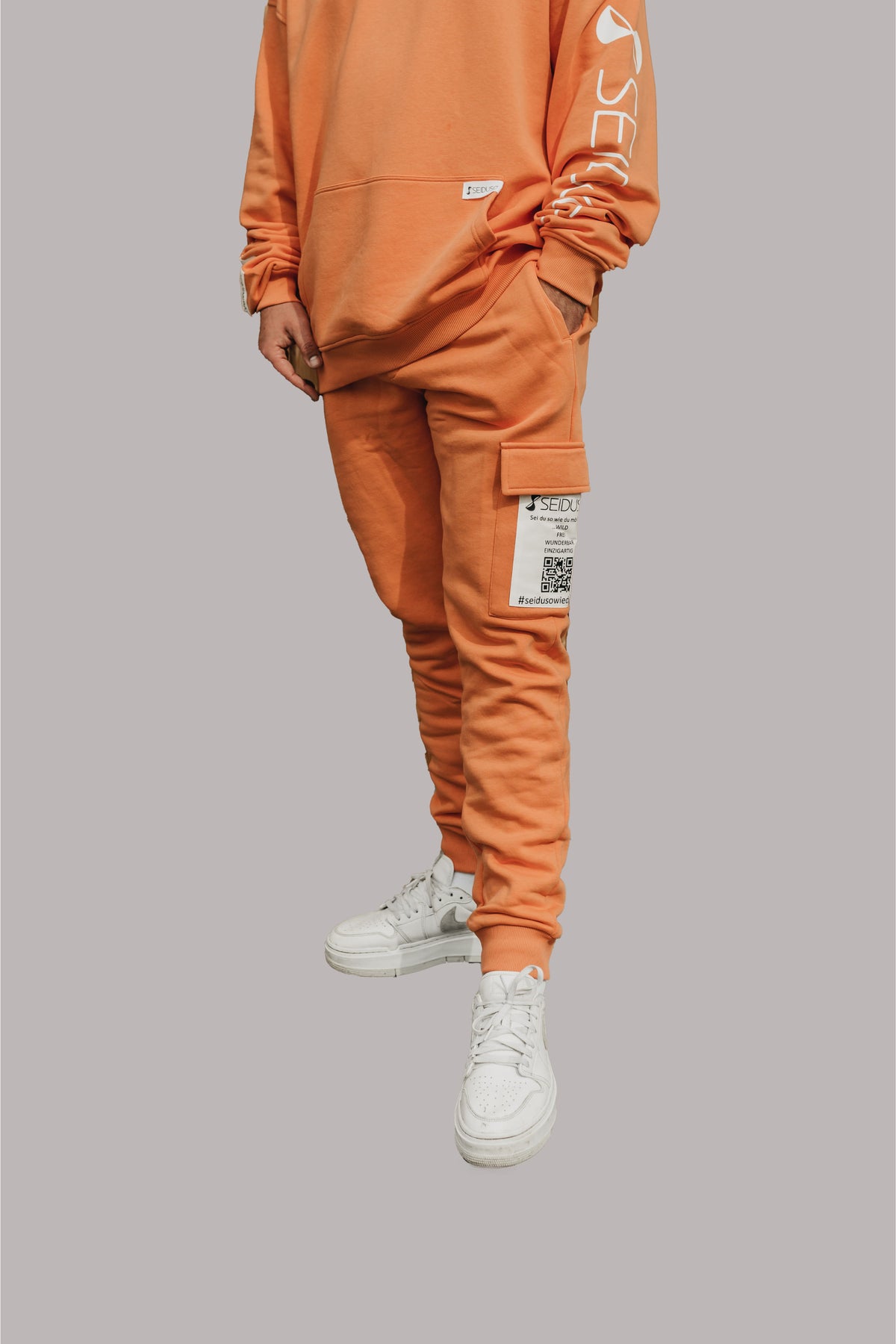 jogger_orange_vorne_detail