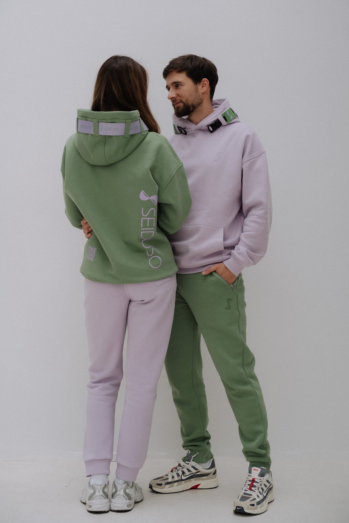 Oversize Hoodie Set Damen Herren mit austauschbarem Kapuzenband SEIDUSO gruen lila