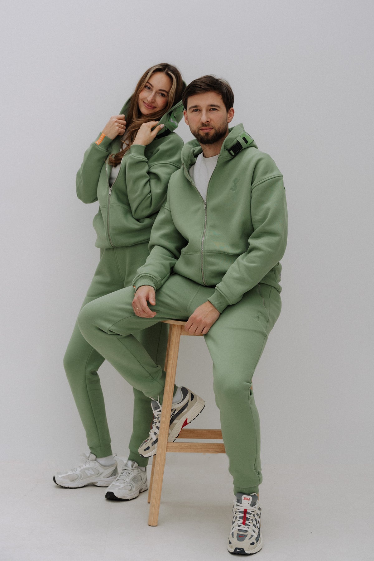 Partnerlook Hoodie und Zipper Soft Grün mit Wechselband SEIDUSO Outfit